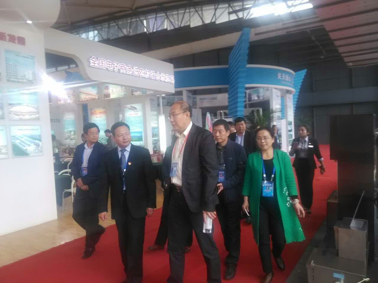 万象城网页版设备 